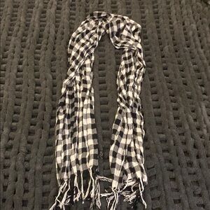 Black and White Checkered Scarf
